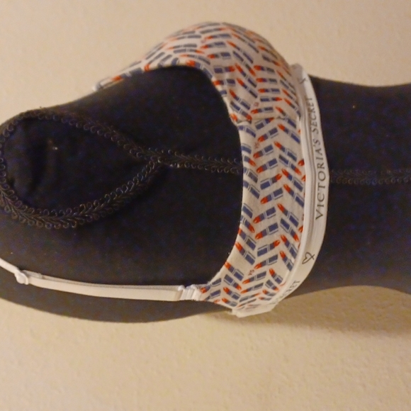 Victoria's Secret bra 32B - Picture 3 of 4